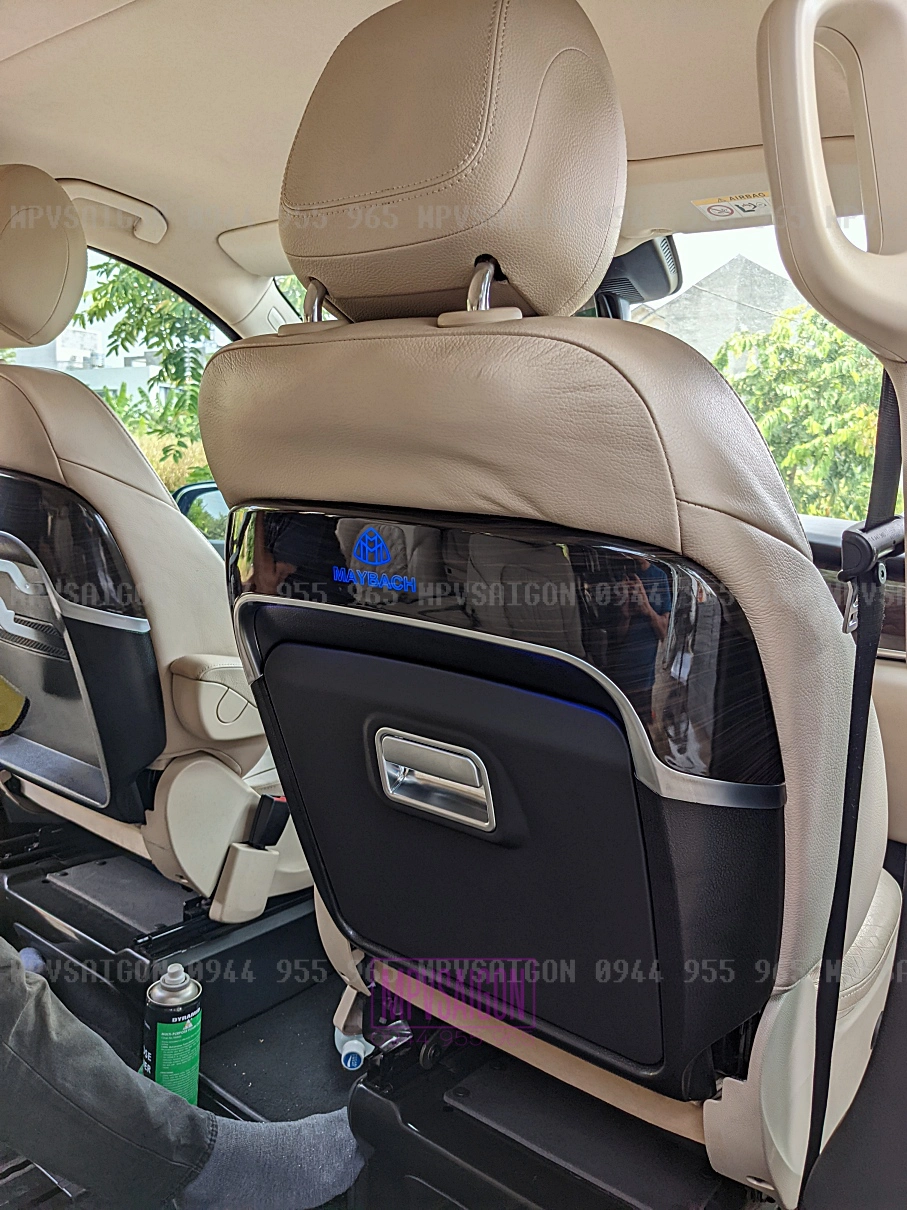Bàn xếp lưng ghế kiểu Maybach