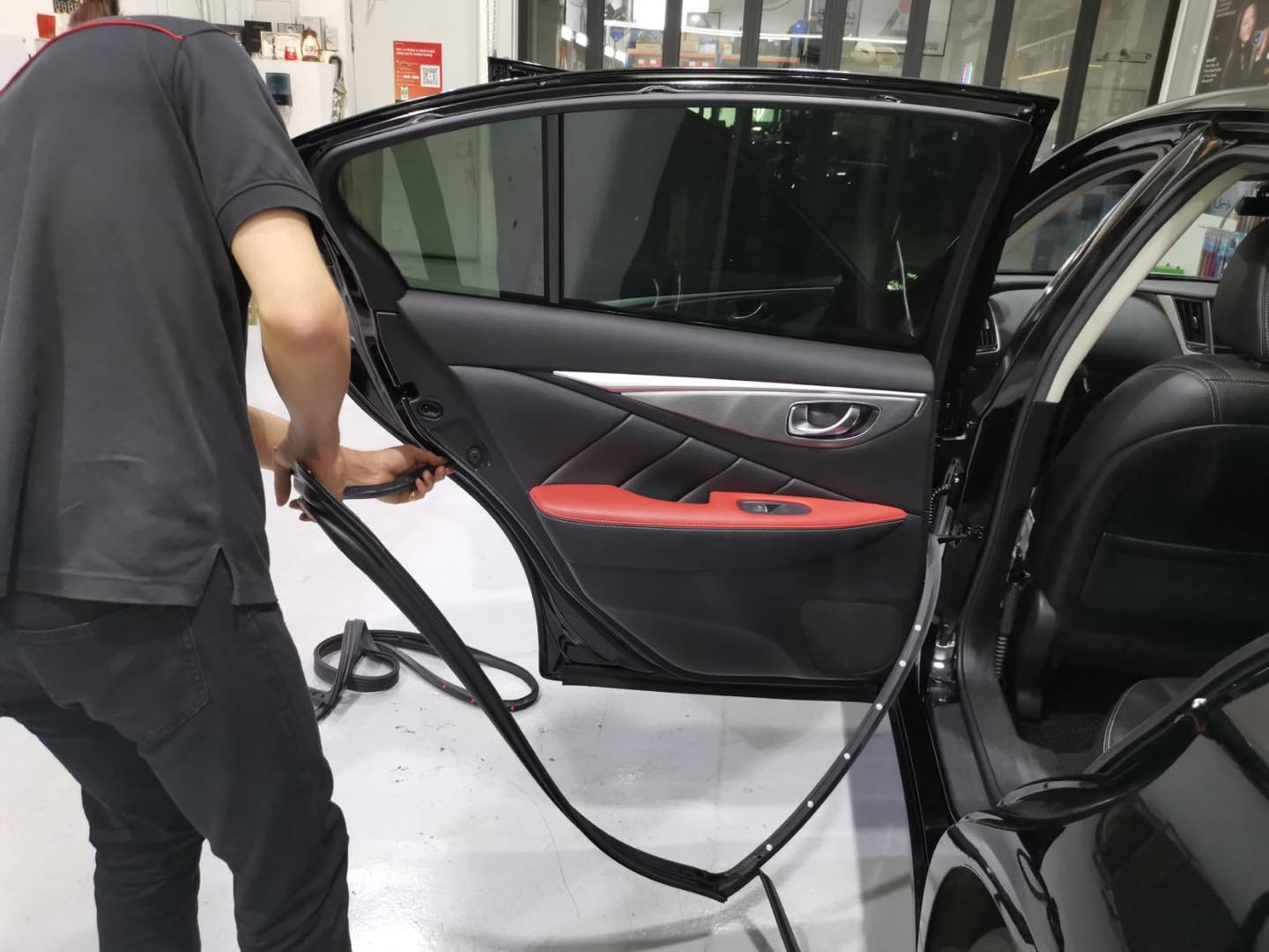 CÁCH ÂM XE VOLKSWAGEN GOLF: GIẢI PHÁP CHỐNG ỒN TOÀN DIỆN CHO HÀNH TRÌNH ÊM ÁI
