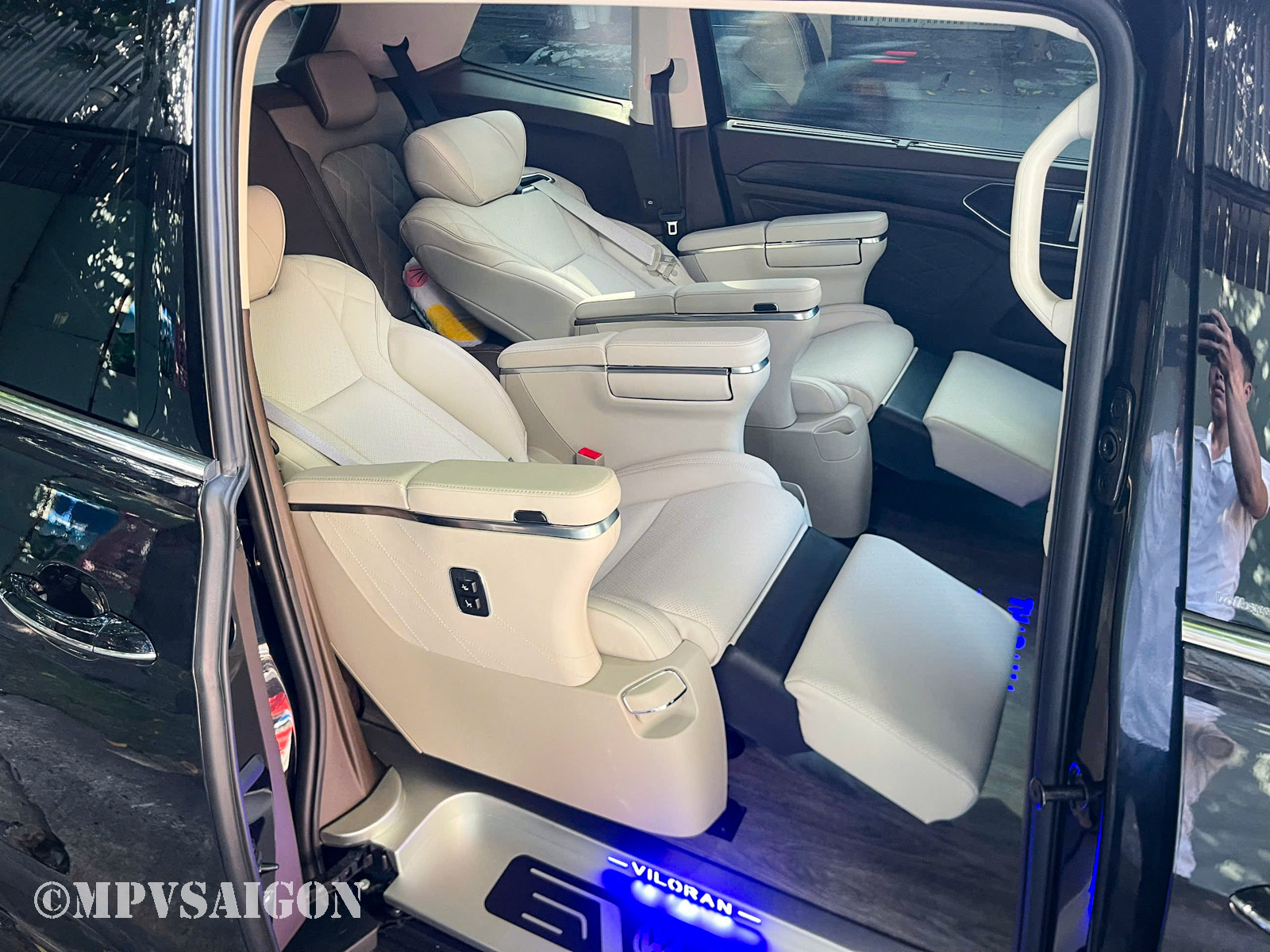 Ghế Limousine Volkswagen Viloran: kinh nghiệm và phương án độ từ chuyên gia