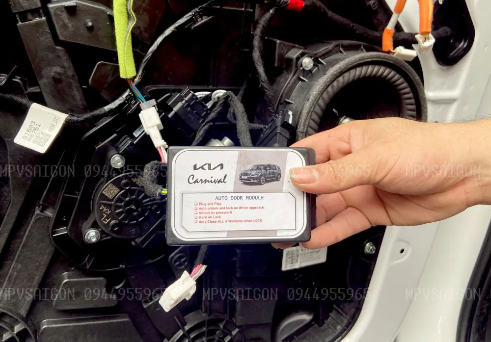 Auto Lock Kia Carnival 2024 2025 tại MPV Saigon