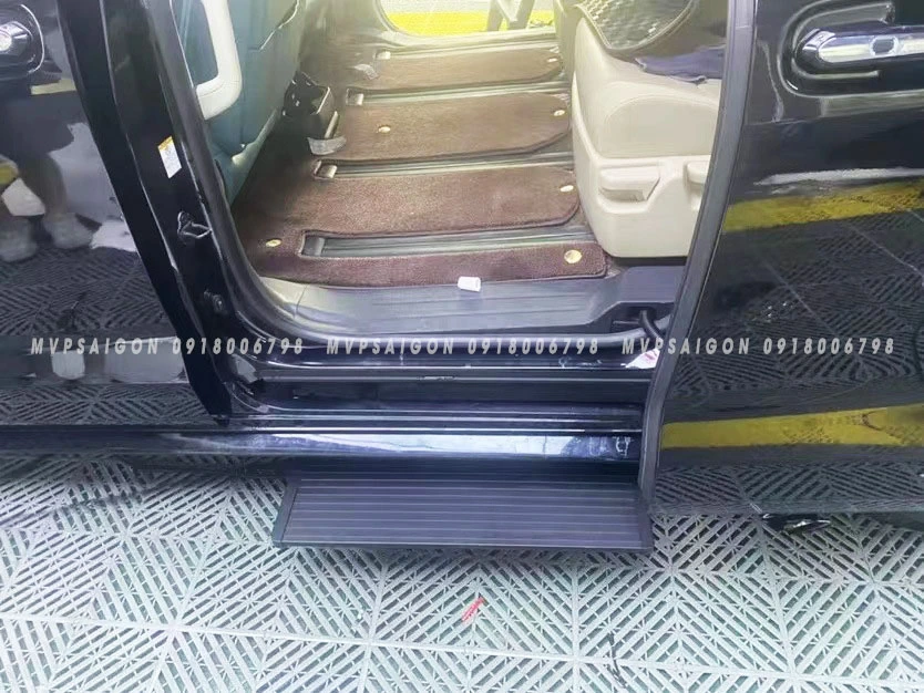 Bệ bước điện Toyota Sienna