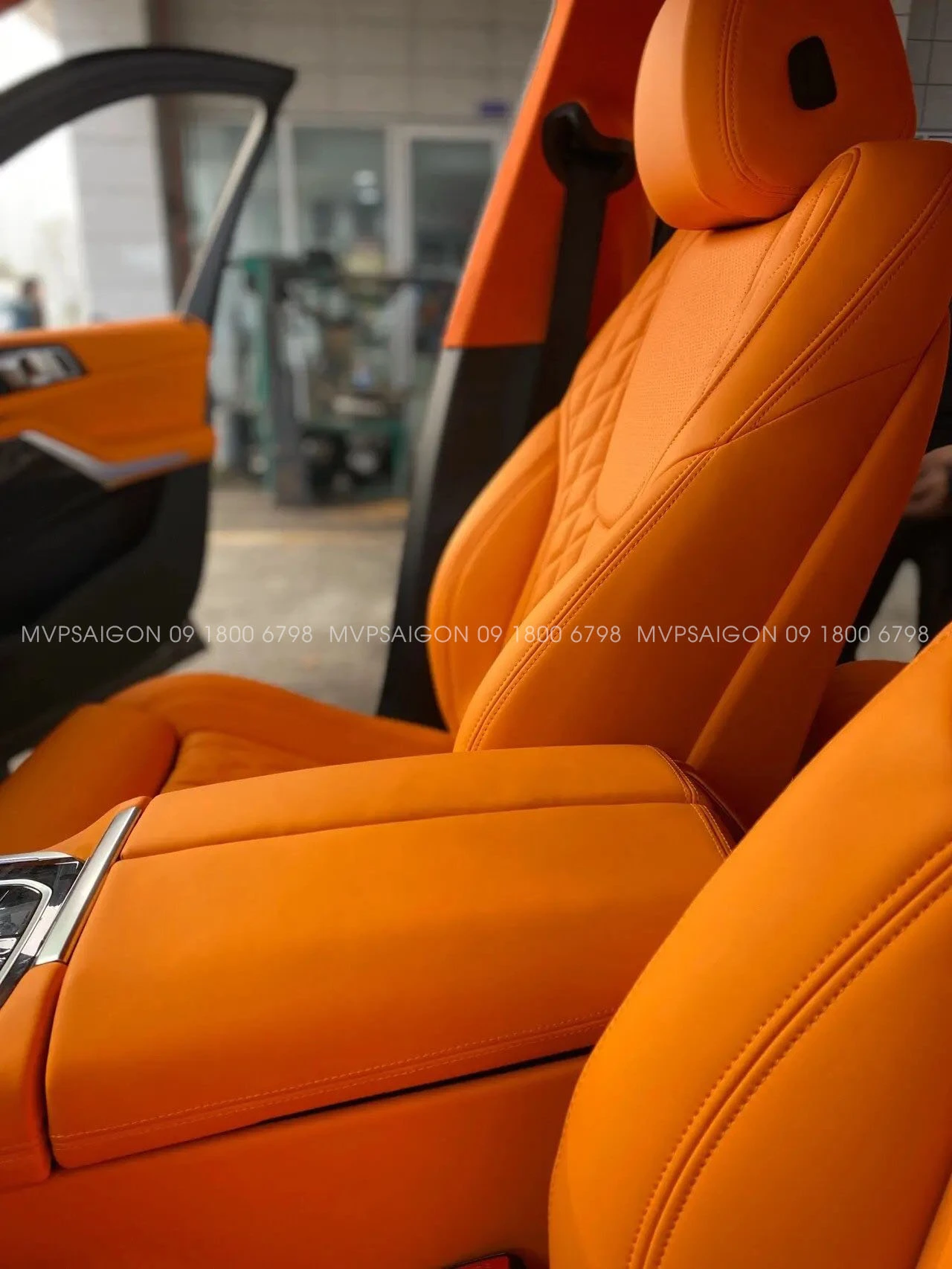 Bọc da ghế & đổi màu nội thất BMW
