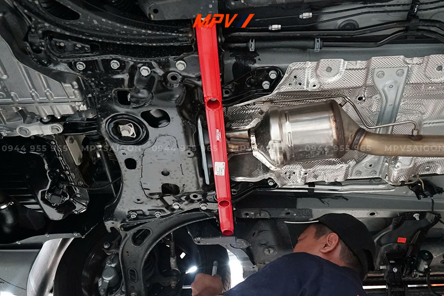 Bộ thanh giằng tăng cường cân bằng xe Volkswagen Viloran