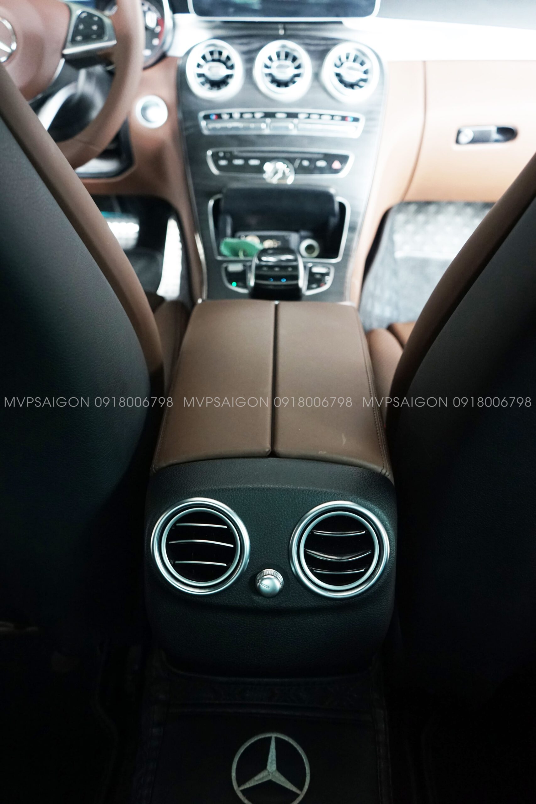 Bọc da Mercedes Benz C300 - Da Ý nhập khẩu Mastrotto Le mans
