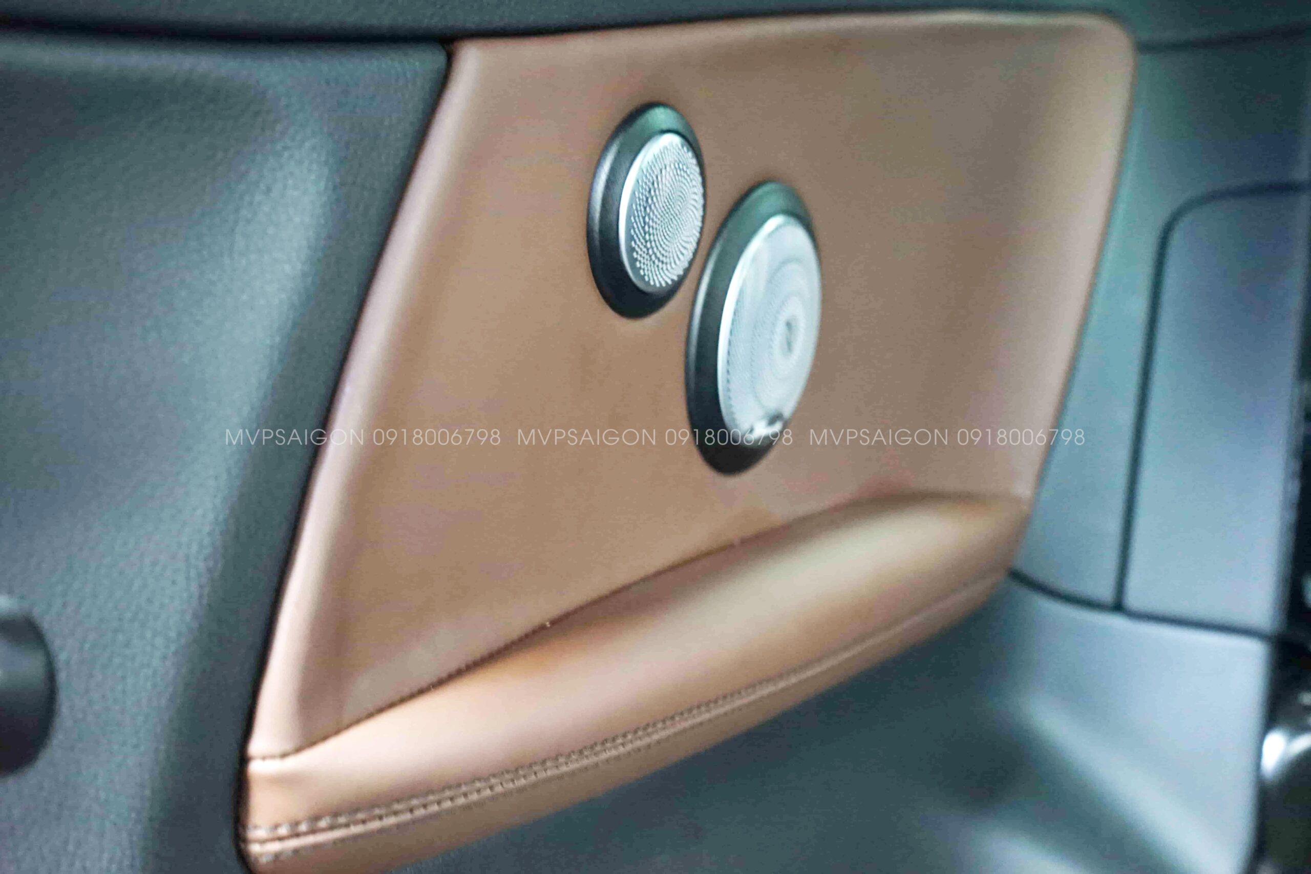 Bọc da Mercedes Benz C300 - Da Ý nhập khẩu Mastrotto Le mans
