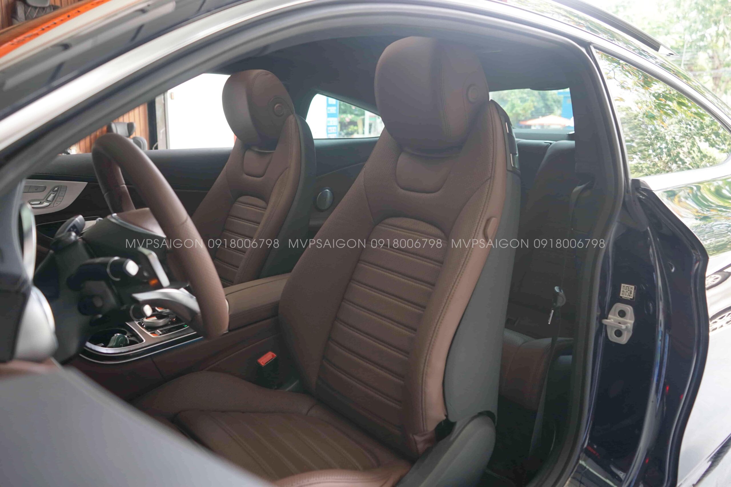 Bọc da Mercedes Benz C300 - Da Ý nhập khẩu Mastrotto Le mans
