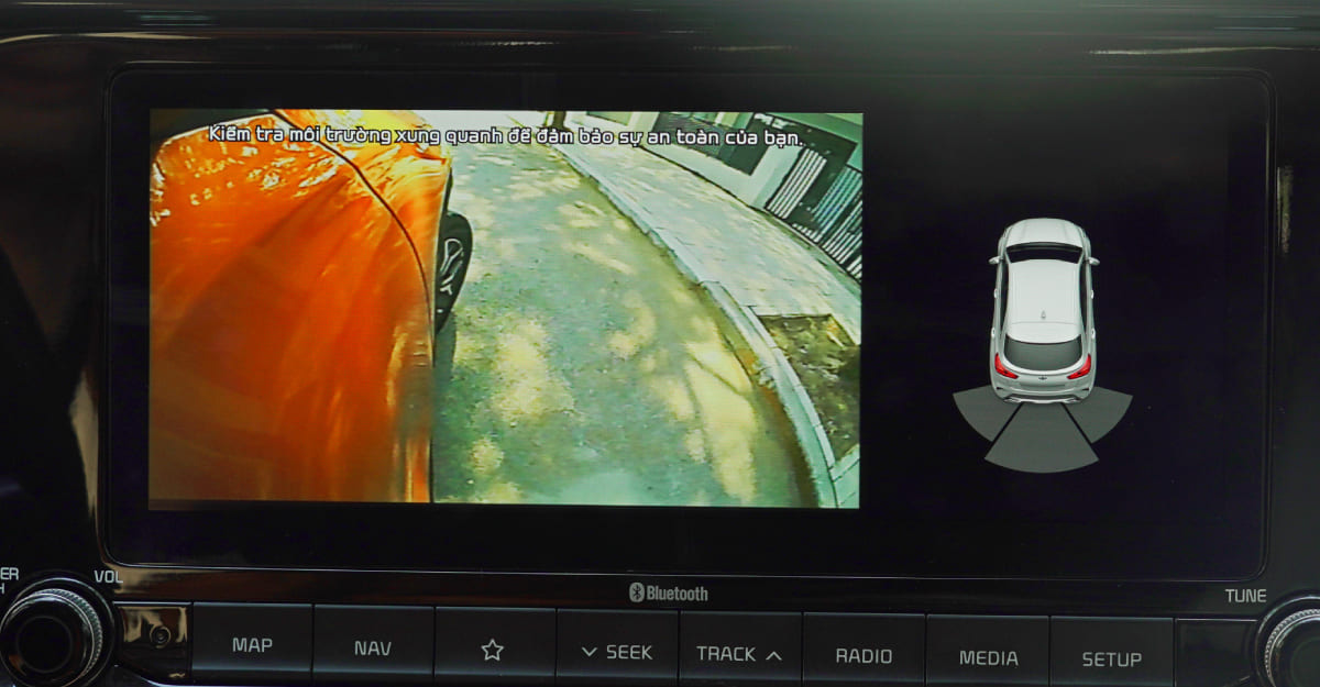 Camera 3 mắt Elliview Y5 kết hợp cam lùi zin thành hệ thống cam 360