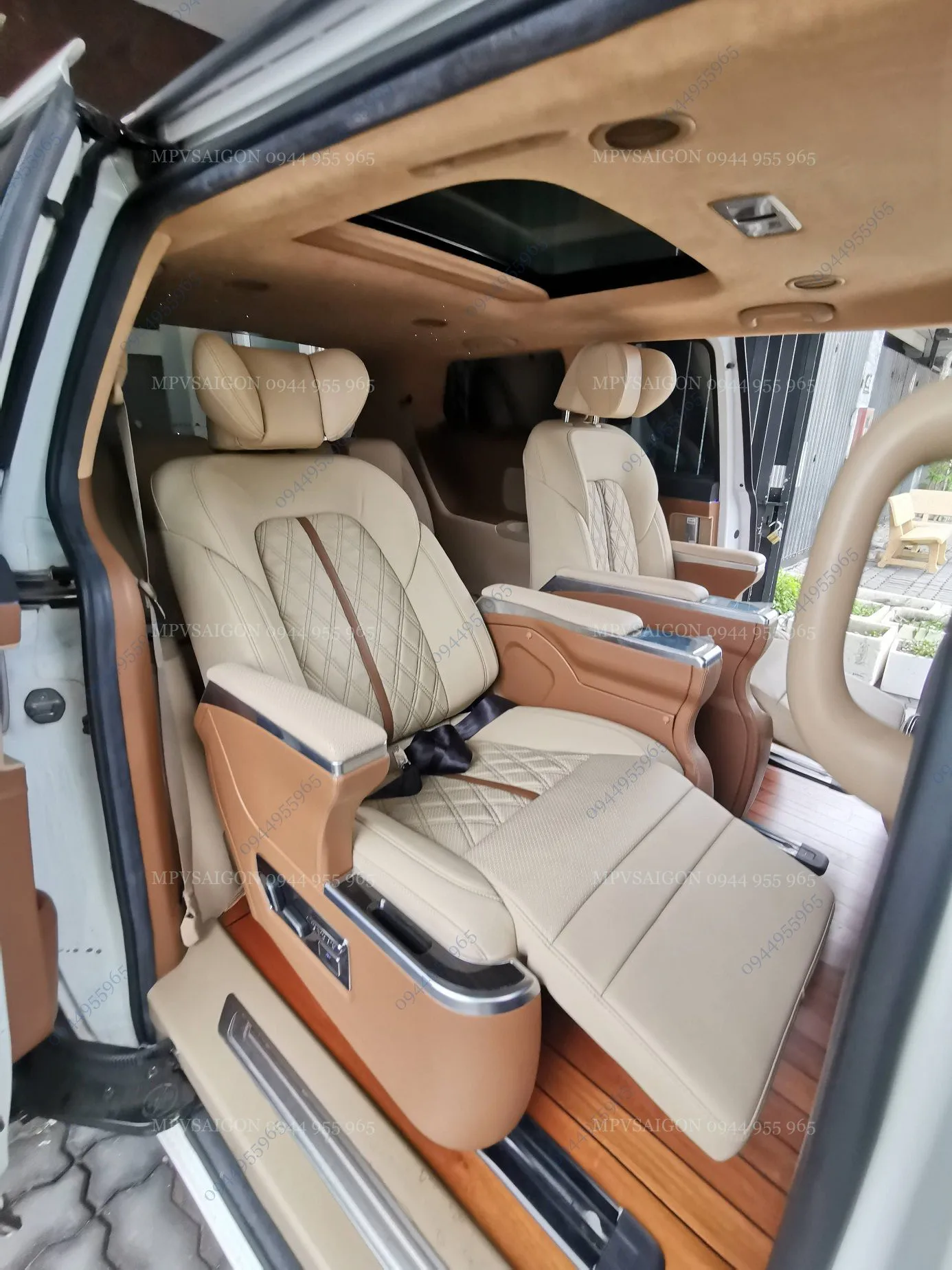 Nâng cấp ghế - độ ghế Limousine Kia Sedona