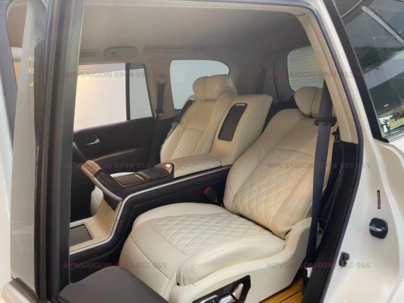 Nâng cấp ghế Limousine Land Cruiser ghế thương gia MBS
