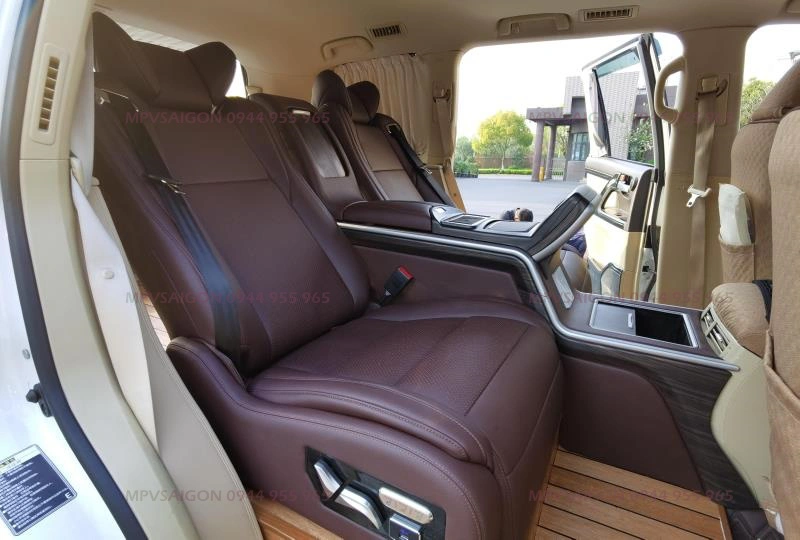 Nâng cấp ghế Limousine Land Cruiser ghế thương gia MBS