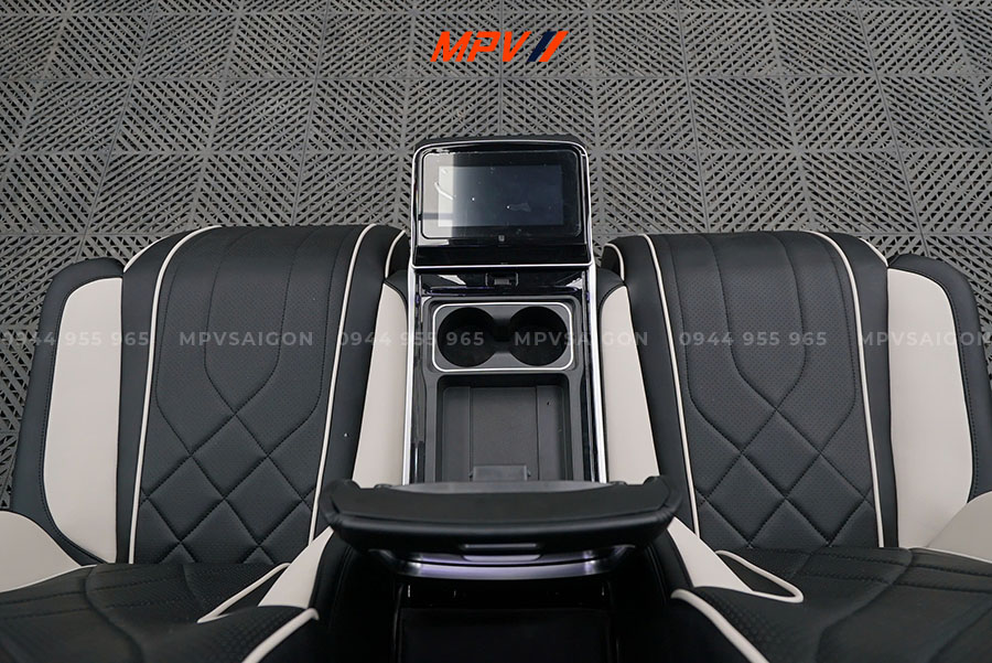 GHẾ LIMOUSINE SOFA BZ TRẮNG ĐEN TẠI MPVSAIGON