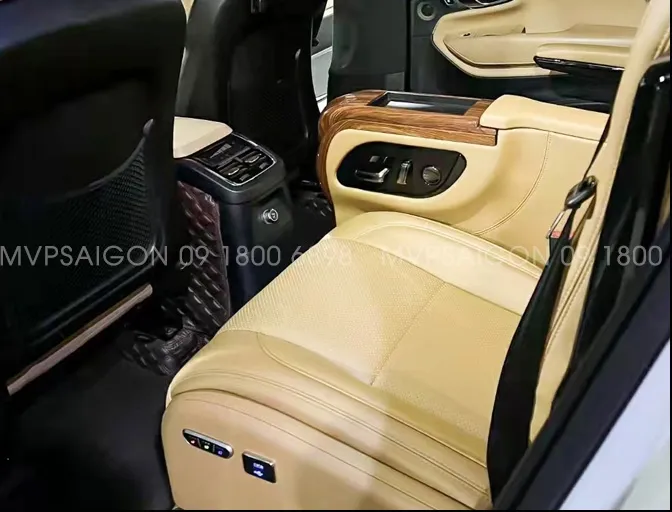 Ghế Limousine Volvo XC90 và XC60: kinh nghiệm độ Volvo xịn nhất