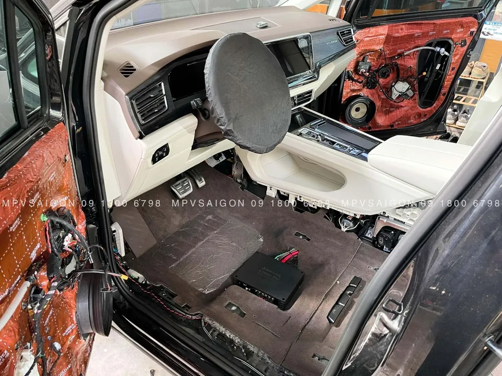 Hệ Thống Âm Thanh Đỉnh Cao Dành Cho Volkswagen Viloran: Bản Độ Gần 300 Triệu