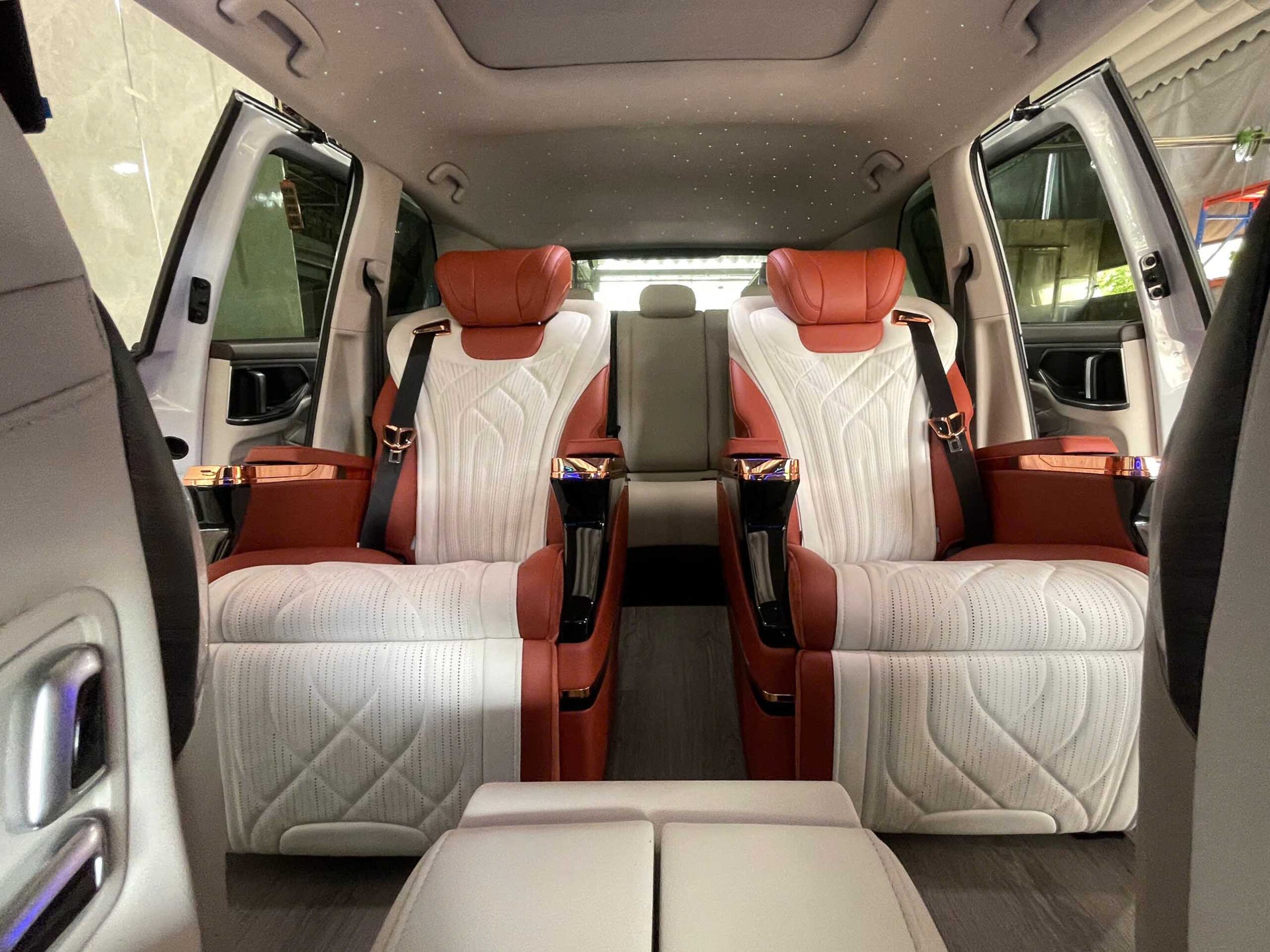 Ghế Limousine Volkswagen Viloran: kinh nghiệm và phương án độ từ chuyên gia