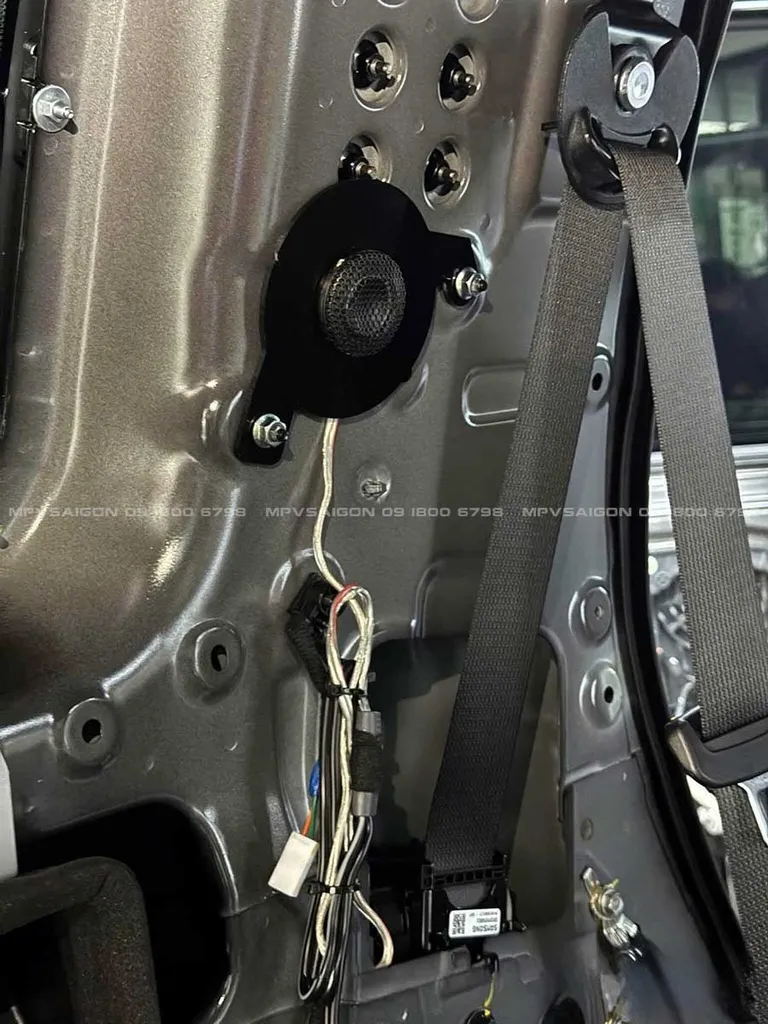HYUNDAI SANTA FE 2025: TOÀN BỘ GIẢI PHÁP NÂNG CẤP ÂM THANH VÀ CHI PHÍ