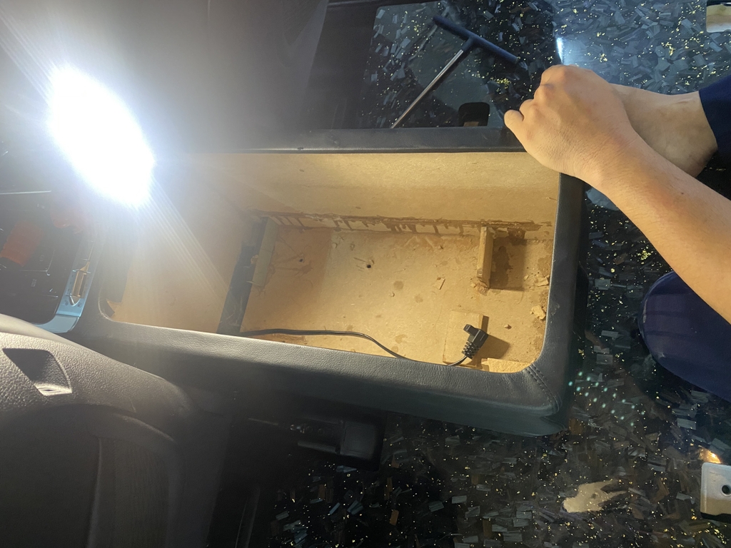 New Carnival 24 25 độ tủ lạnh: kỹ thuật và báo giá mới nhất