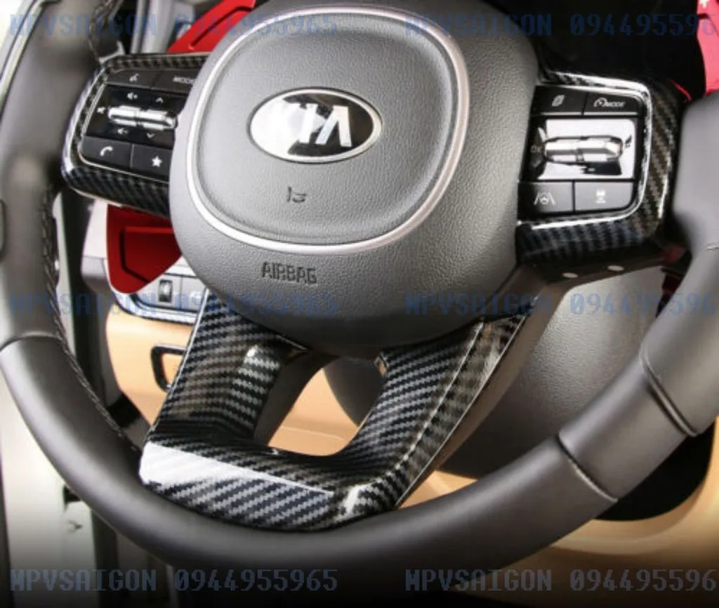 Kia Carnival 2024 độ vô lăng carbon: kinh nghiệm và báo giá
