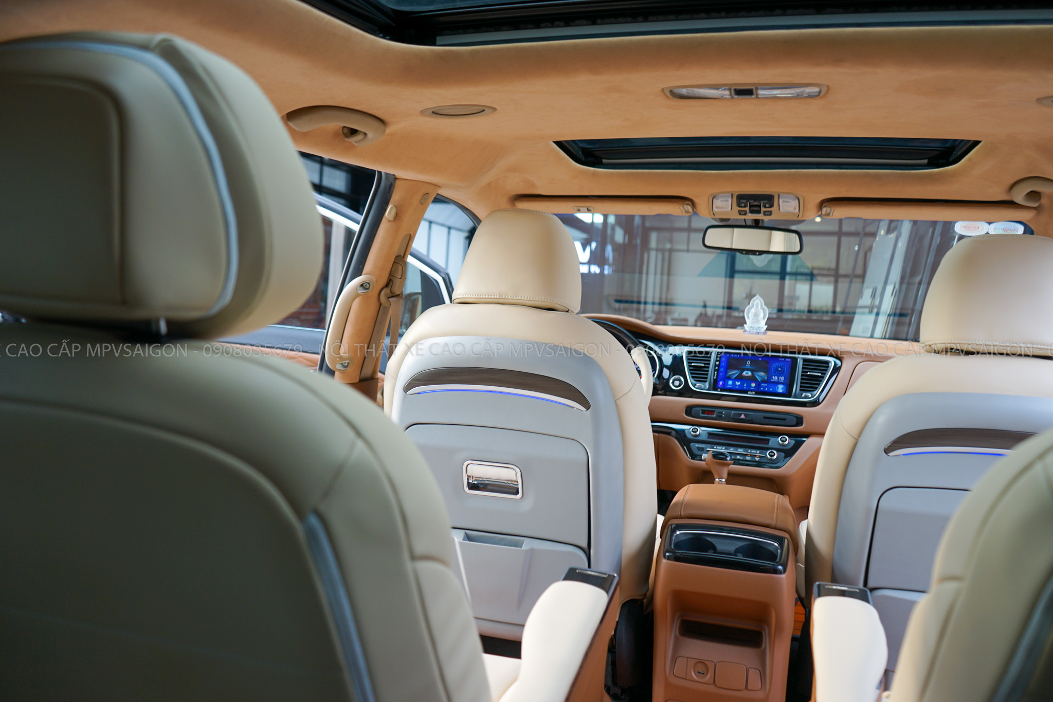 Kia Sedona nâng cấp Limousine - Khám phá gói độ VIP đẳng cấp tại MPVSAIGON