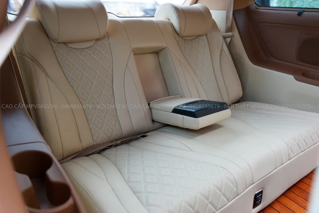 Kia Sedona nâng cấp Limousine - Khám phá gói độ VIP đẳng cấp tại MPVSAIGON