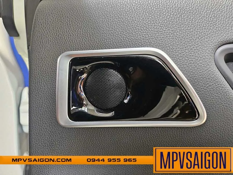LAND CRUISER LC300 NÂNG CẤP LOA VỚI THƯƠNG HIỆU Ý VÀ PHÁP: GIẢI PHÁP NÂNG CẤP GIỮ ZIN TOÀN BỘ