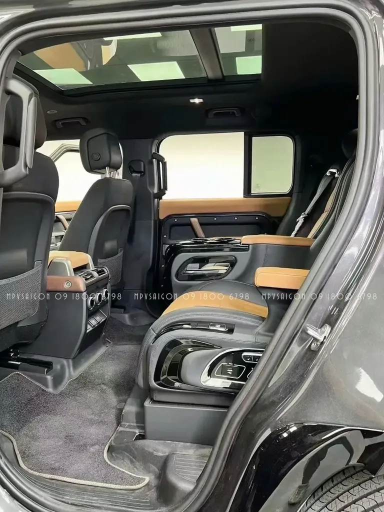 Land Rover Defender 110/130: Kinh nghiệm và các phương án nâng cấp ghế chủ tịch mới nhất