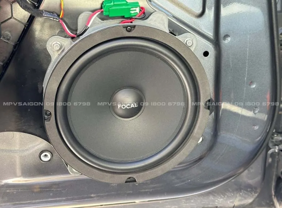 FOCAL ISU 200