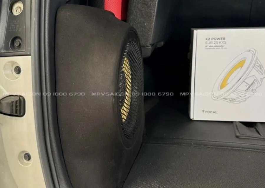 Focal Sub 25 KXS - Sub hơi 10 inch mỏng với màng loa aramid fiber đẳng cấp
