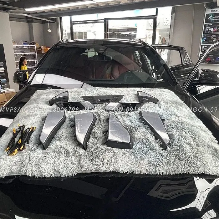 Loa xe viền đèn LED RBG sang trọng cho BMW X6 G0