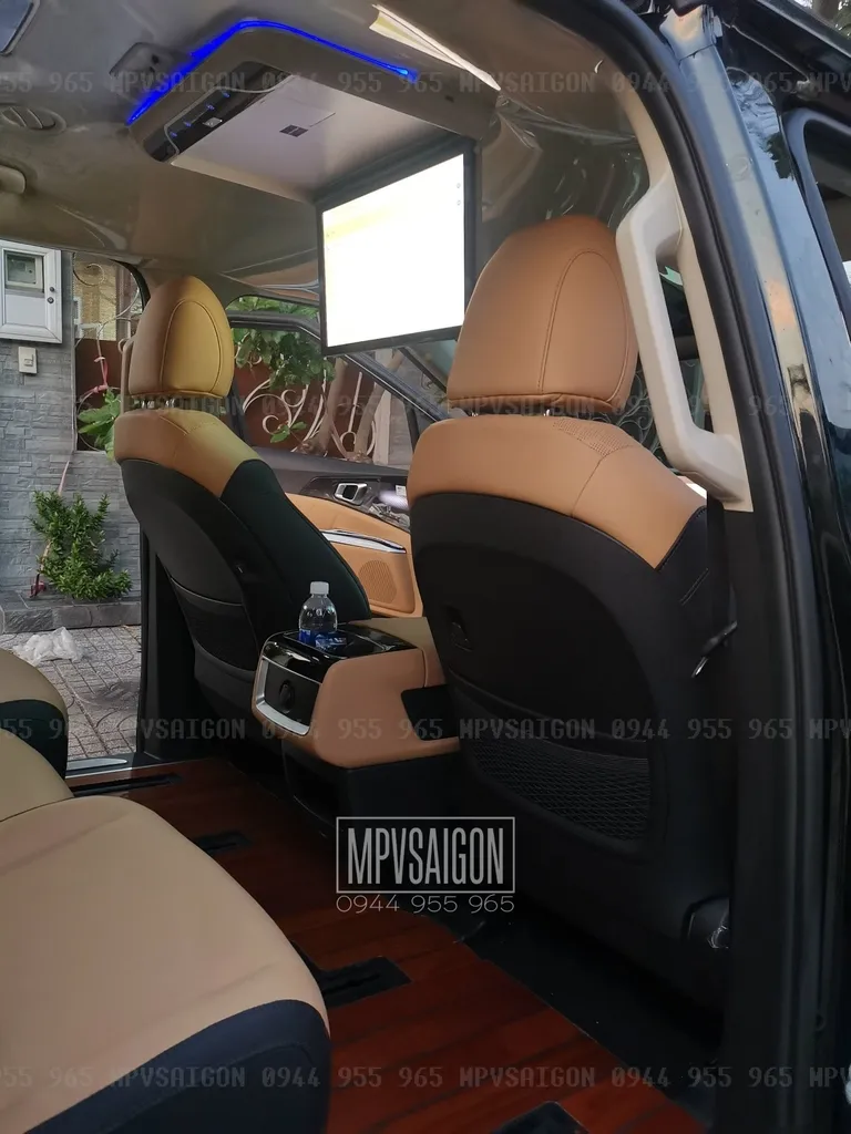 Màn hình gập trần- màn hình ốp trần Android Kia Carnival 2024 2025: bảng giá mới nhất và kinh nghiệm lắp đặt