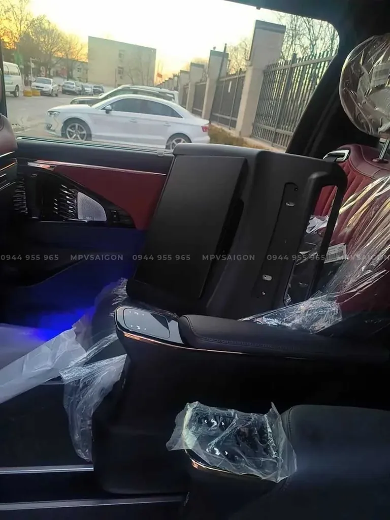 Màn hình trần GAC M8 - Phụ kiện GAC M8 MPVSAIGON