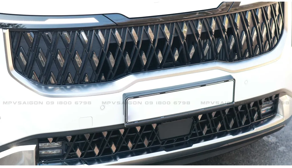 MẶT CA LĂNG DƯỚI NEW KIA CARNIVAL 2024 2025 MẪU HÀN QUỐC