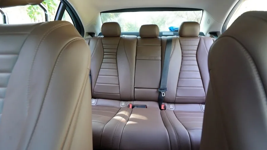 MERCEDES-BENZ E200 BỌC DA GHẾ