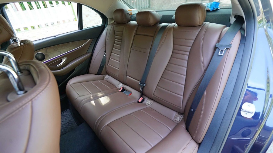 MERCEDES-BENZ E200 BỌC DA GHẾ