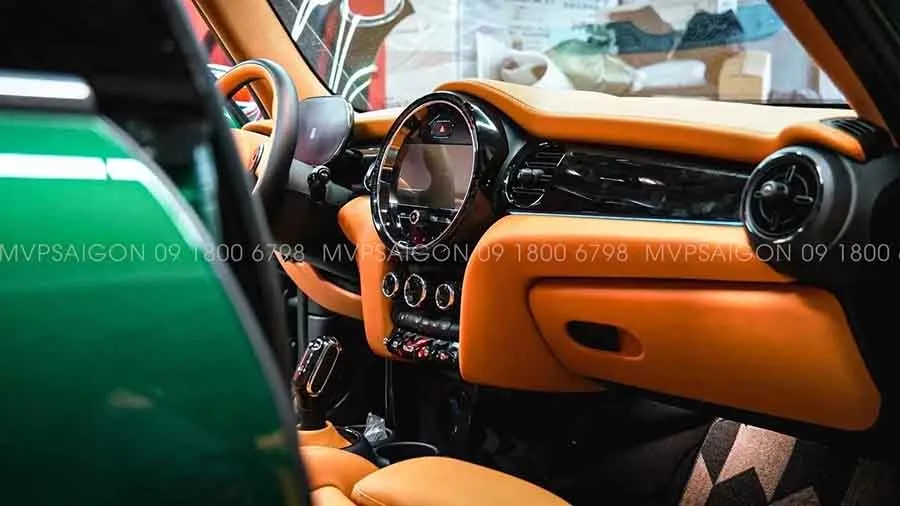 Mini Cooper bọc da đổi màu nội thất cam Hermes