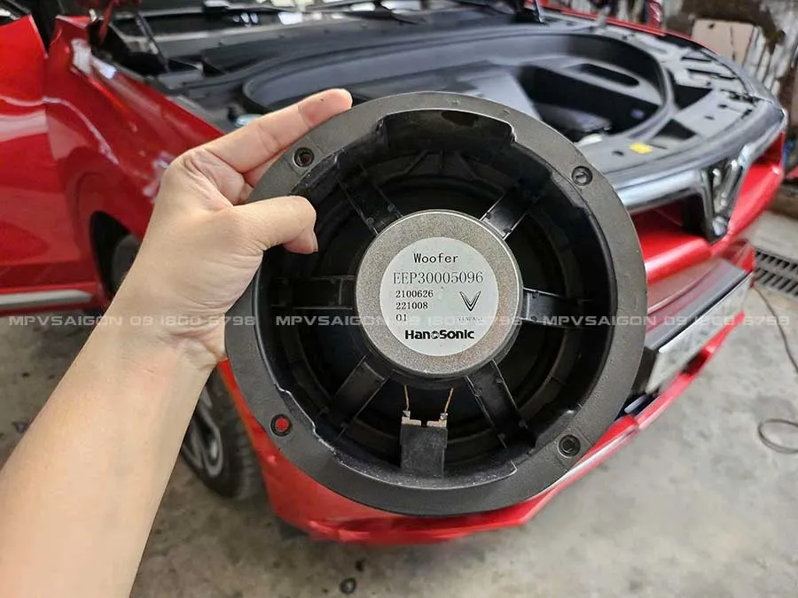 Nâng cấp âm thanh cho Vinfast VF9 với hệ thống Quartorigo nhập khẩu Ý