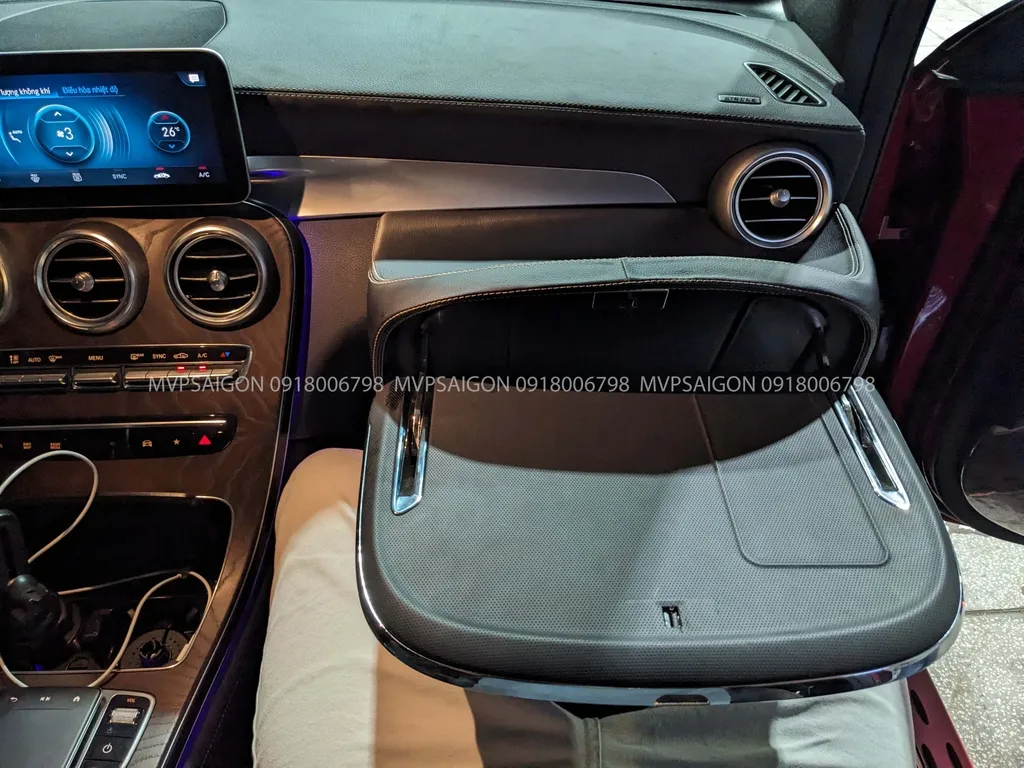 Nâng cấp bàn làm việc Mercedes Benz GLC