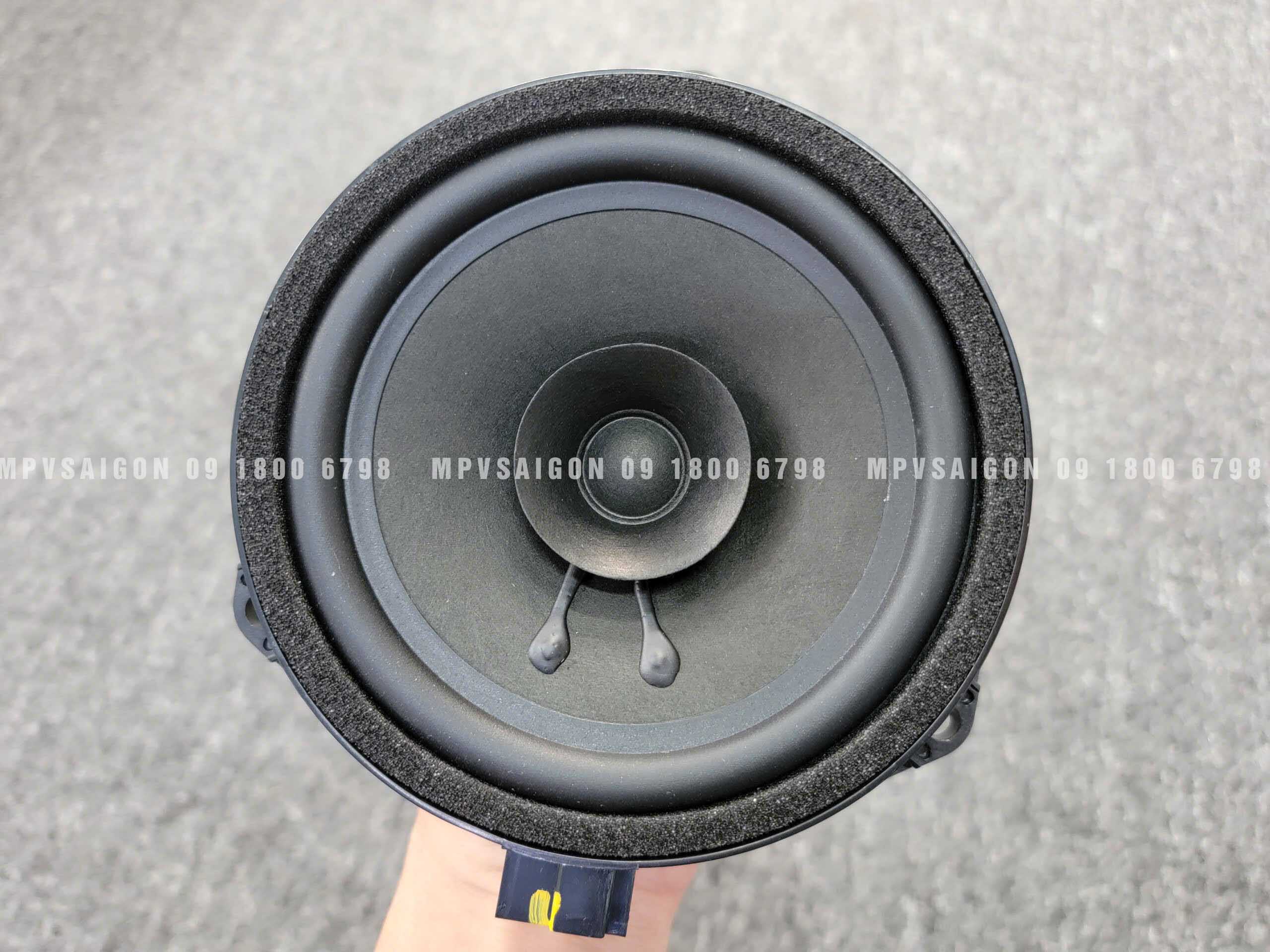 NÂNG CẤP ÂM THANH CHO VF3: GIẢI PHÁP TOÀN DIỆN TỪ FOCAL VÀ RAINBOW, ROCKPOWER