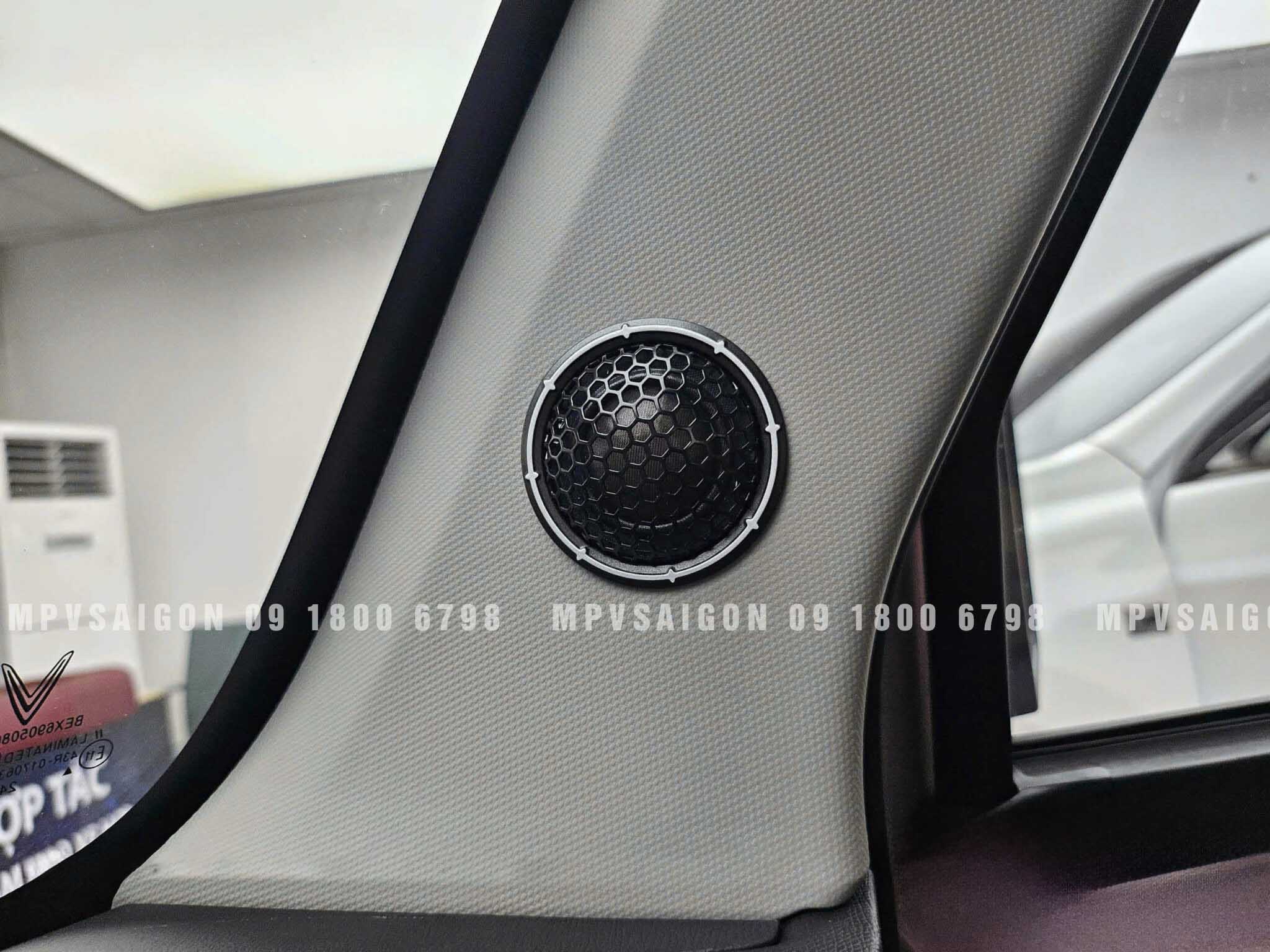 NÂNG CẤP ÂM THANH CHO VF3: GIẢI PHÁP TOÀN DIỆN TỪ FOCAL VÀ RAINBOW, ROCKPOWER