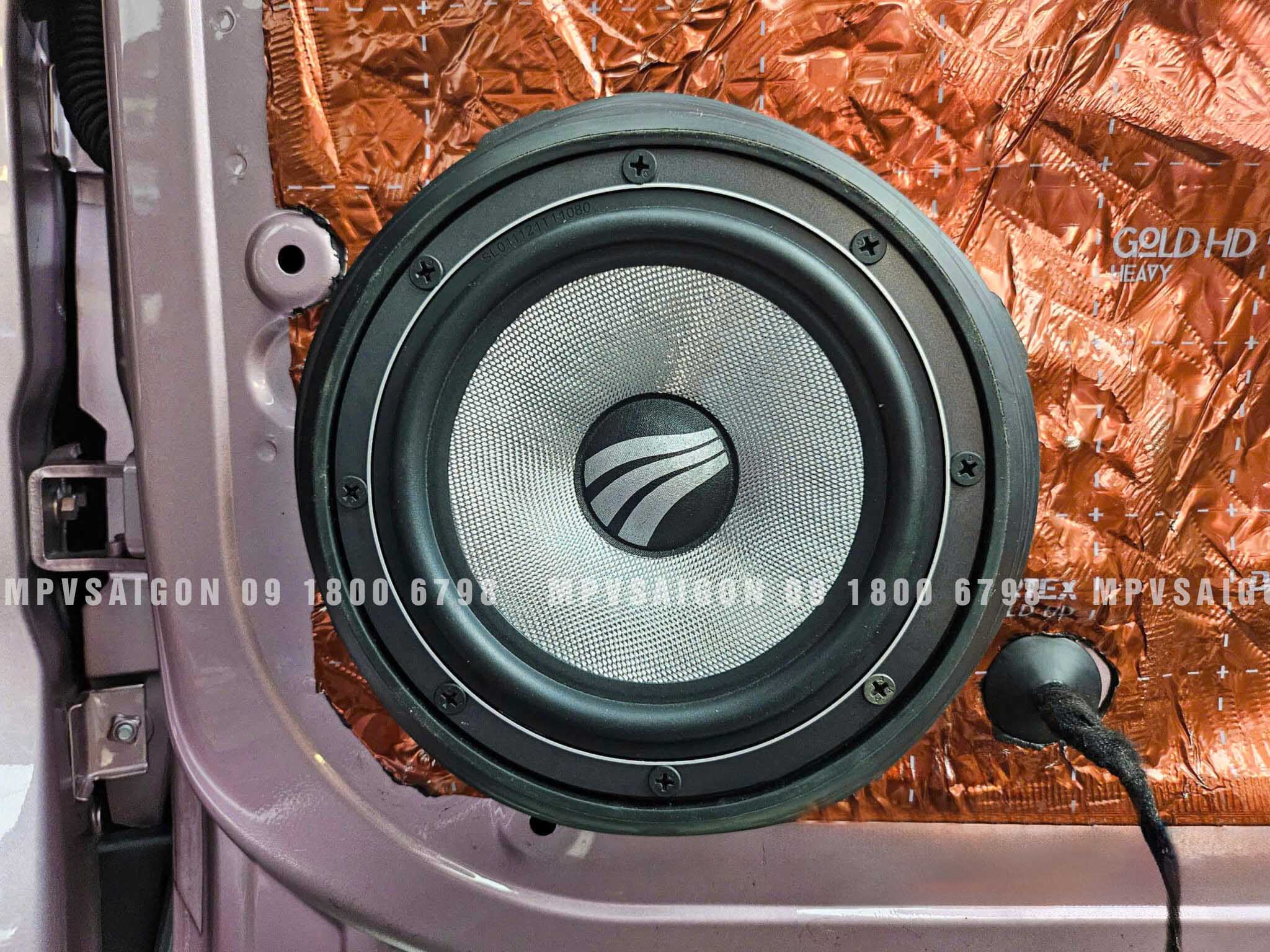 NÂNG CẤP ÂM THANH CHO VF3: GIẢI PHÁP TOÀN DIỆN TỪ FOCAL VÀ RAINBOW, ROCKPOWER