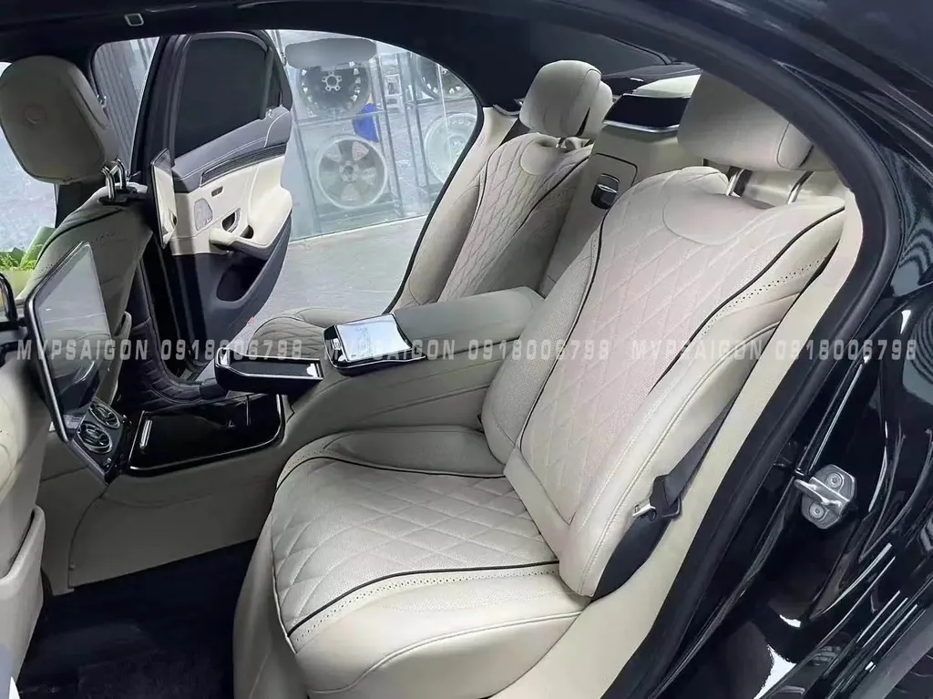 Nâng cấp con ngựa giữa Benz S400 S450 W222 5 chỗ thành 4 chỗ