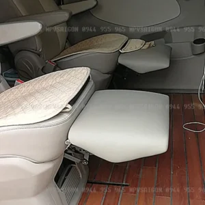 Nâng cấp - độ gác chân nâng chân ghế Ford Tourneo