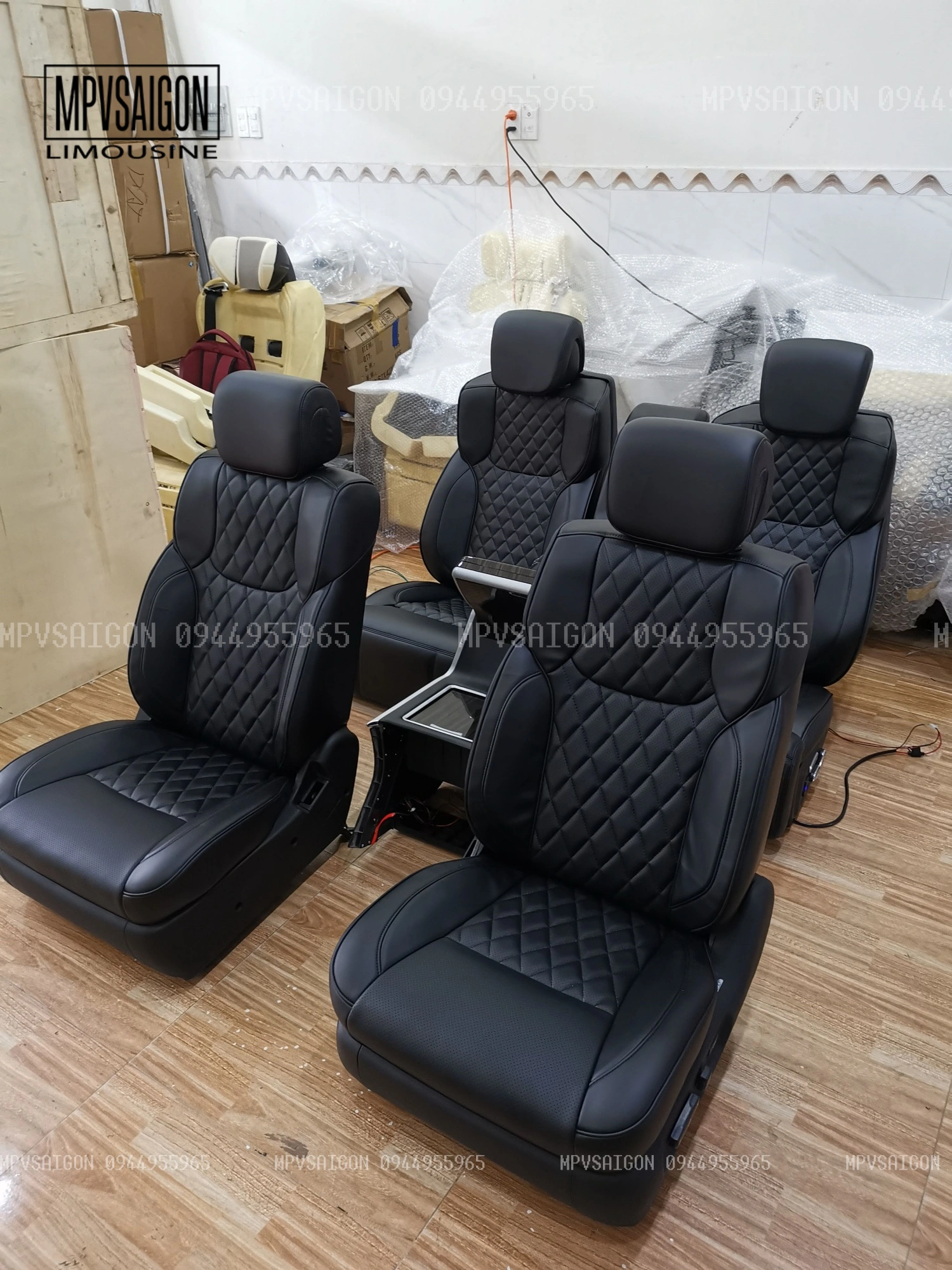 Ghế Limousine độ MBS thương gia cho Land Cruiser