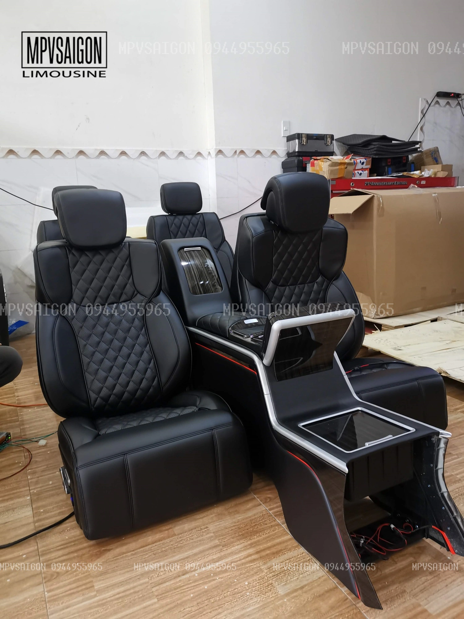 Ghế Limousine độ MBS thương gia cho Land Cruiser