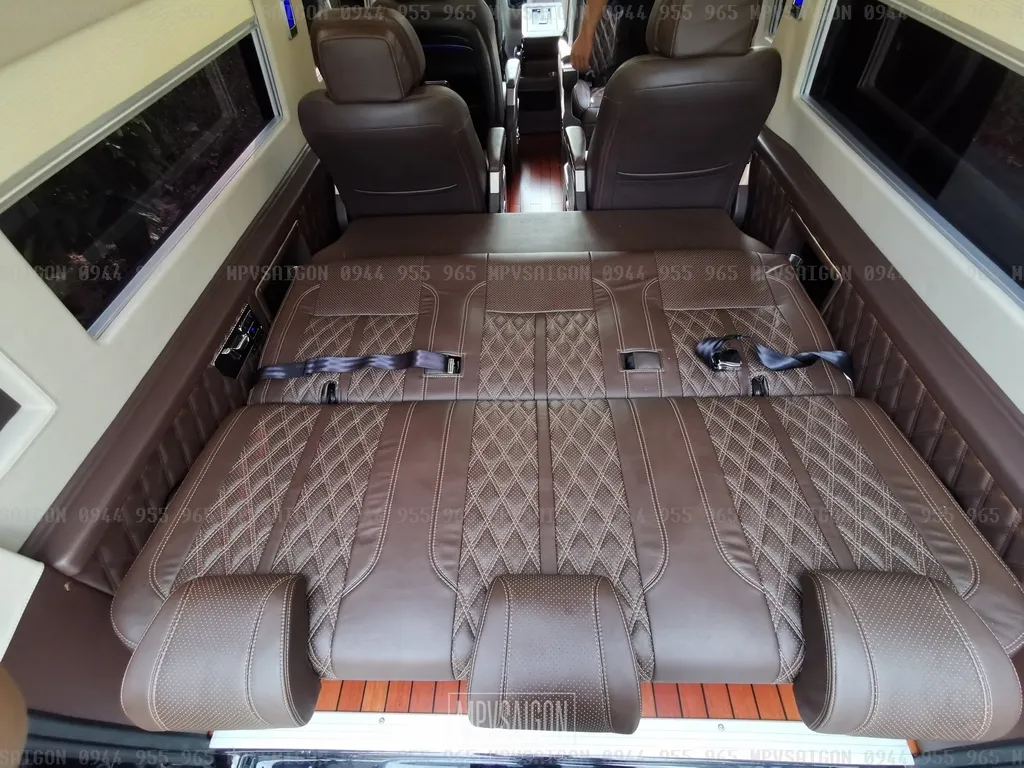 Nâng cấp - Độ ghế Limousine dòng VIP cho Ford Transit