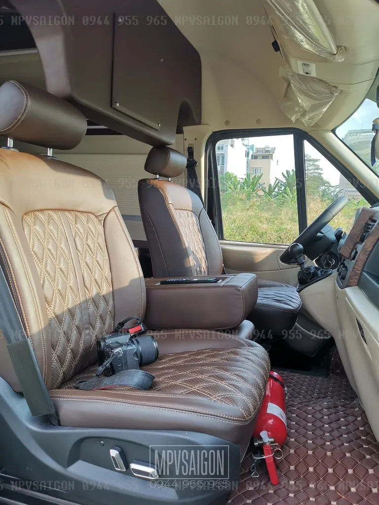Nâng cấp - Độ ghế Limousine dòng VIP cho Ford Transit