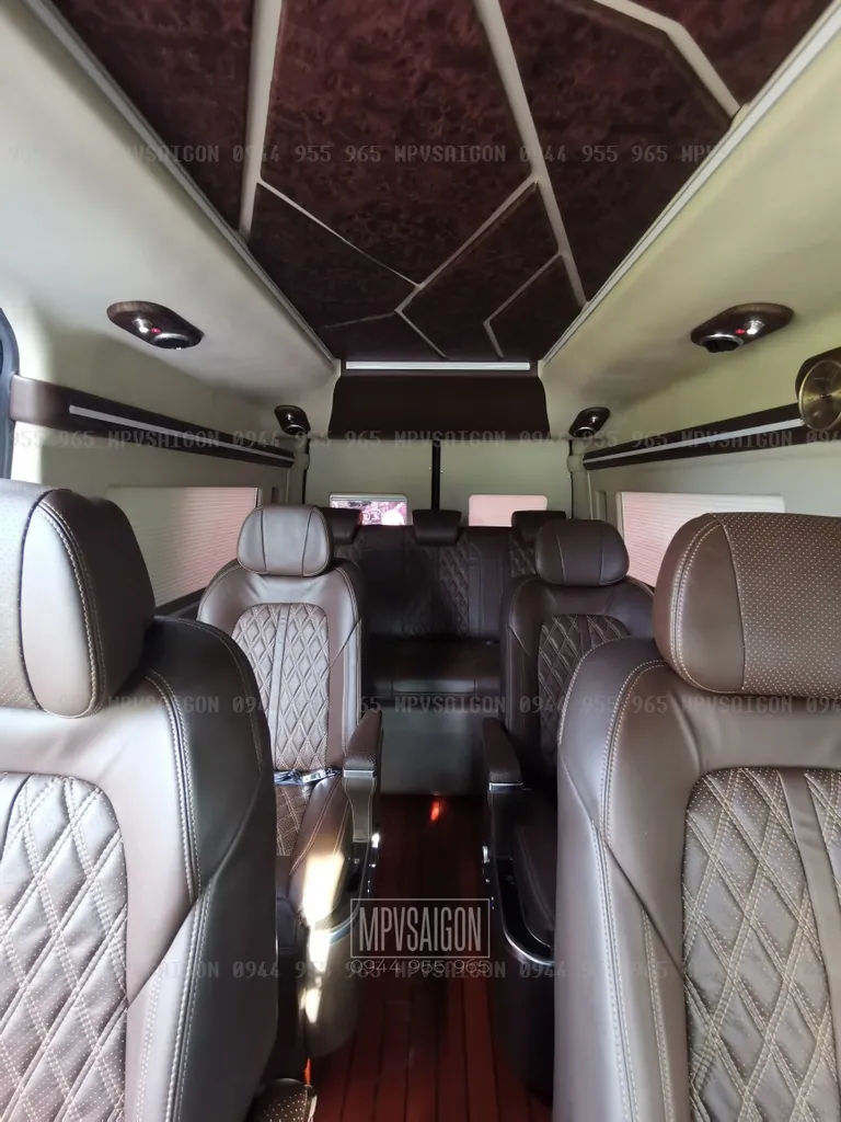 Nâng cấp - Độ ghế Limousine dòng VIP cho Ford Transit