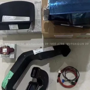 Nâng cấp hệ thống hiển thị kính lái HUD cho xe Mercedes-Benz C/GLC