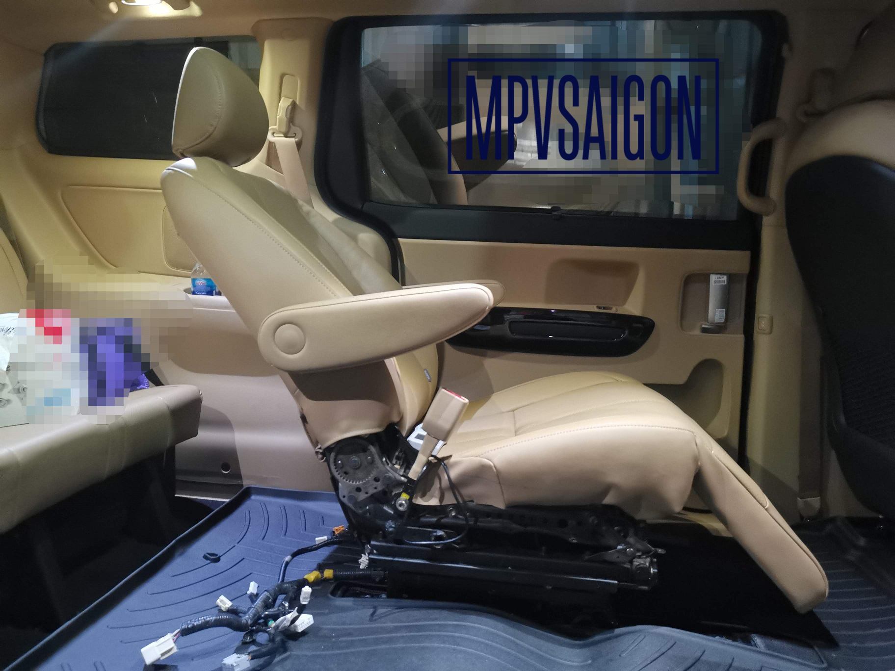 Nâng cấp SEDONA Limousine đẳng cấp