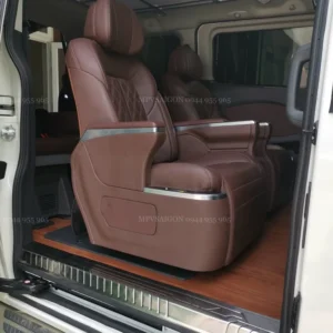 Độ nội thất Ford Tourneo Limousine thương gia cao cấp