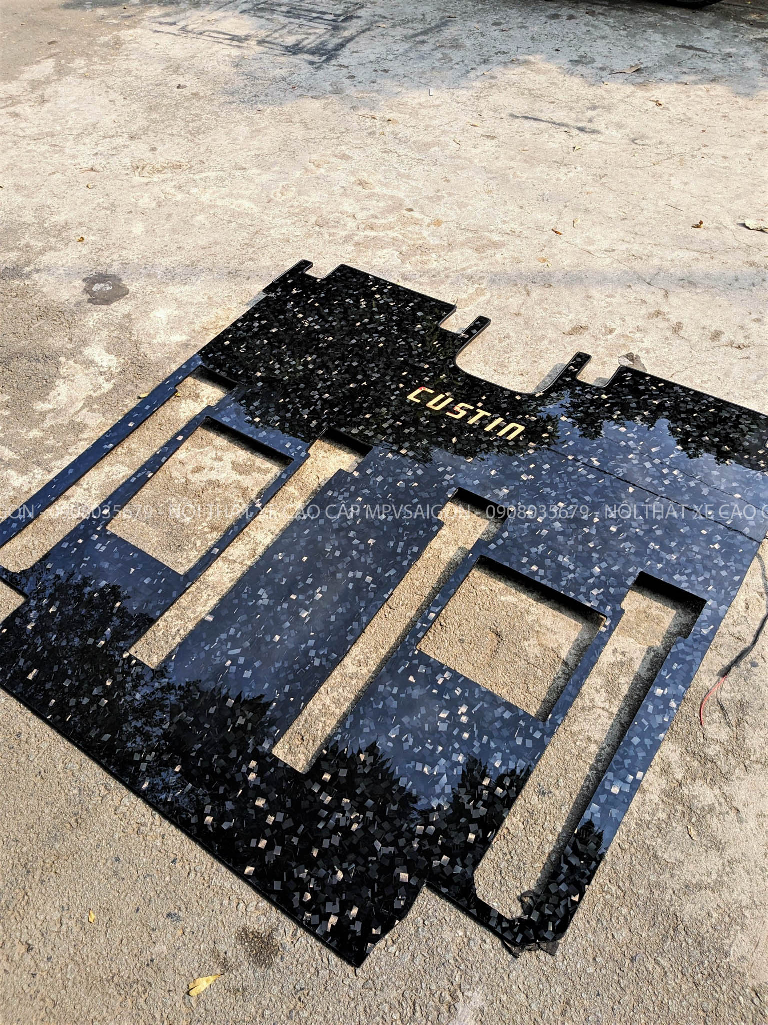 Sàn carbon Hyundai Custin sản xuất tại xưởng MPVSAIGON